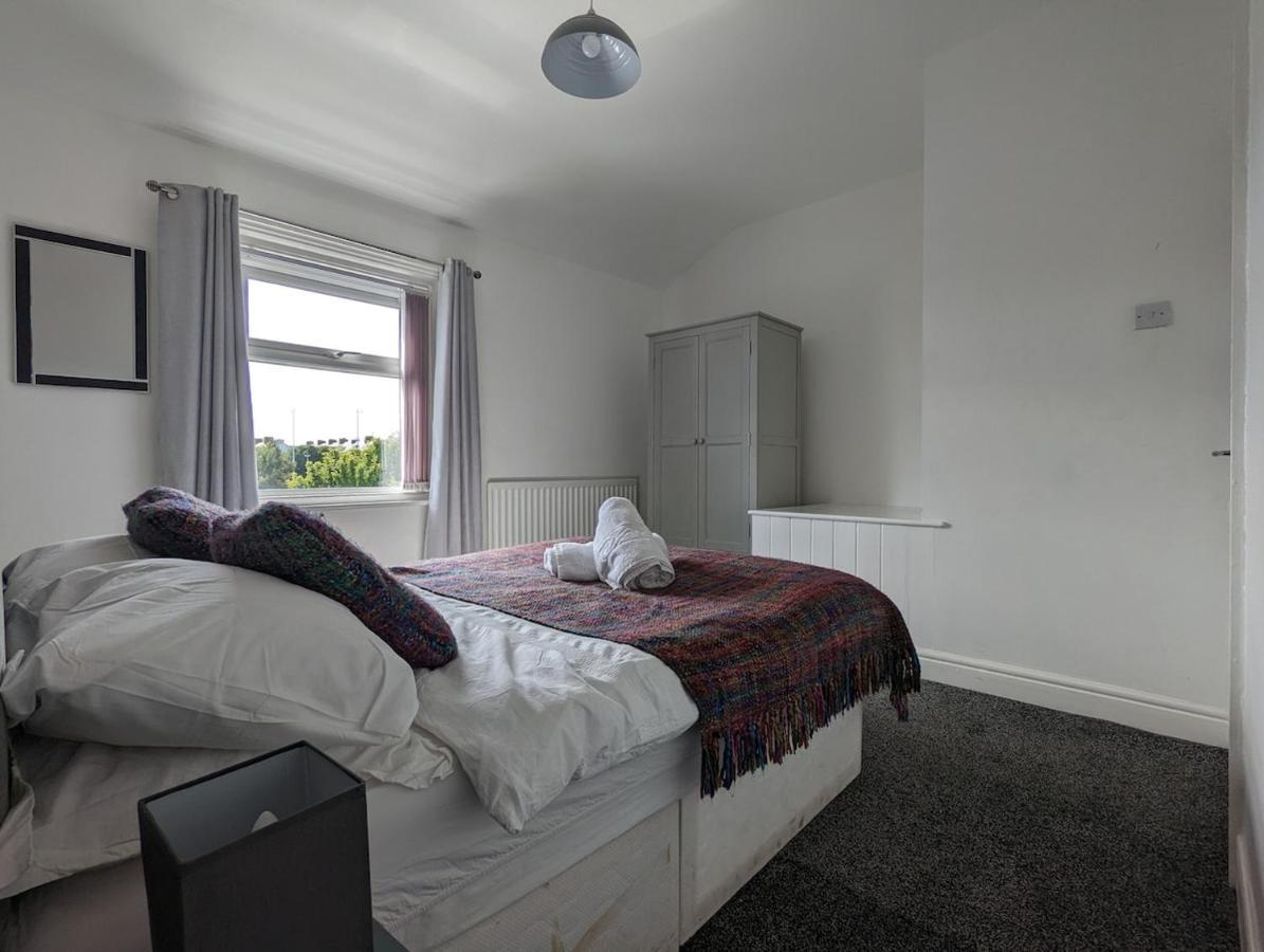 Seymour Home Free Allocated Parking Blackpool Exterior foto